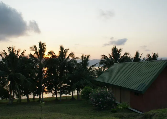 Wingbeat Lodge At Lake Bosomtwe